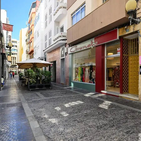 Апартаменти Cosy Flat In The Heart Of Triana *
